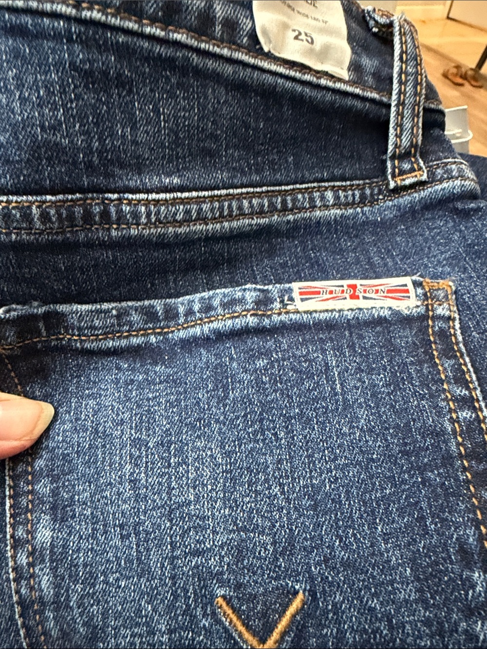Hudson Rosalie Jeans Wide-Leg High-Rise Jeans - Blue (Woolf) - Picture 4 of 11